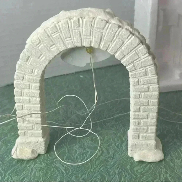 VTG Department 56 BRITE LITES Santa On Sleigh, Lighted Arch, Adapter LOT Works - Picture 14 of 15